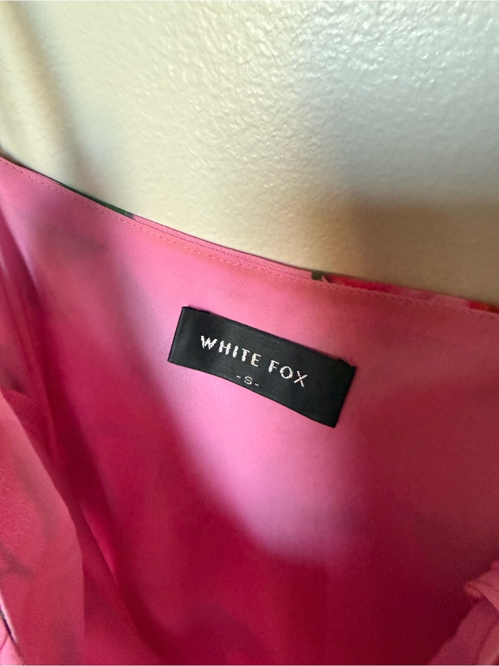 White Fox only wanted you rose floral ruffles mini dress S - Picture 5 of 6